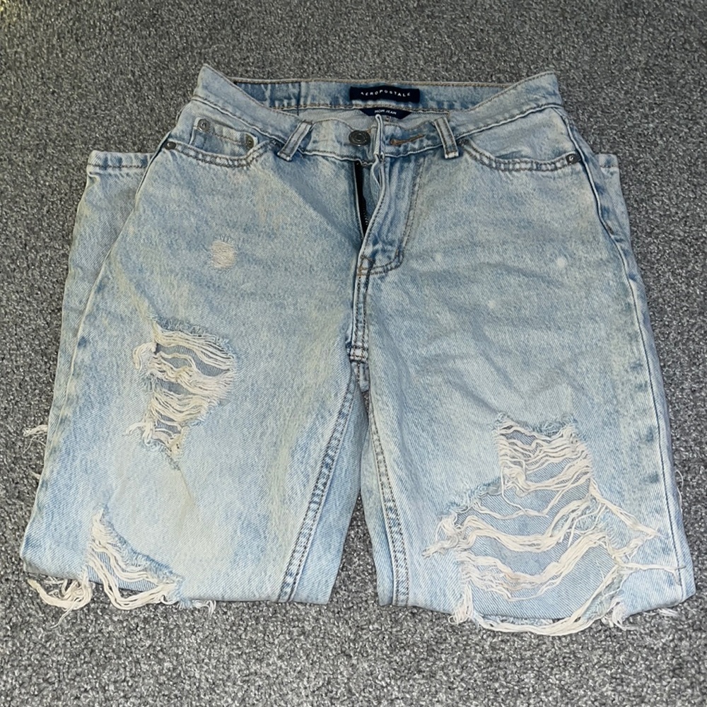 Aero mom jeans